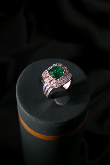 GOLD RING