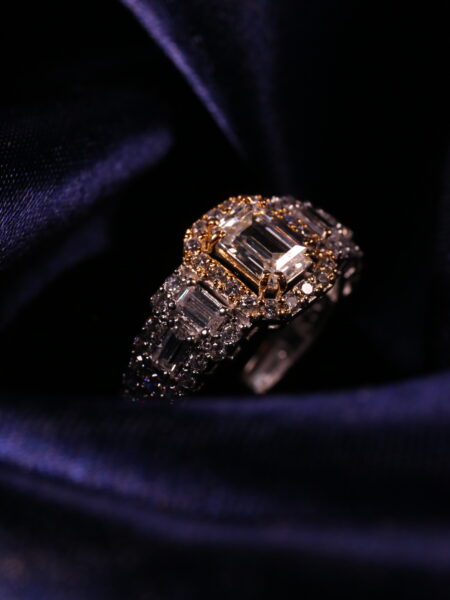 GOLD RING